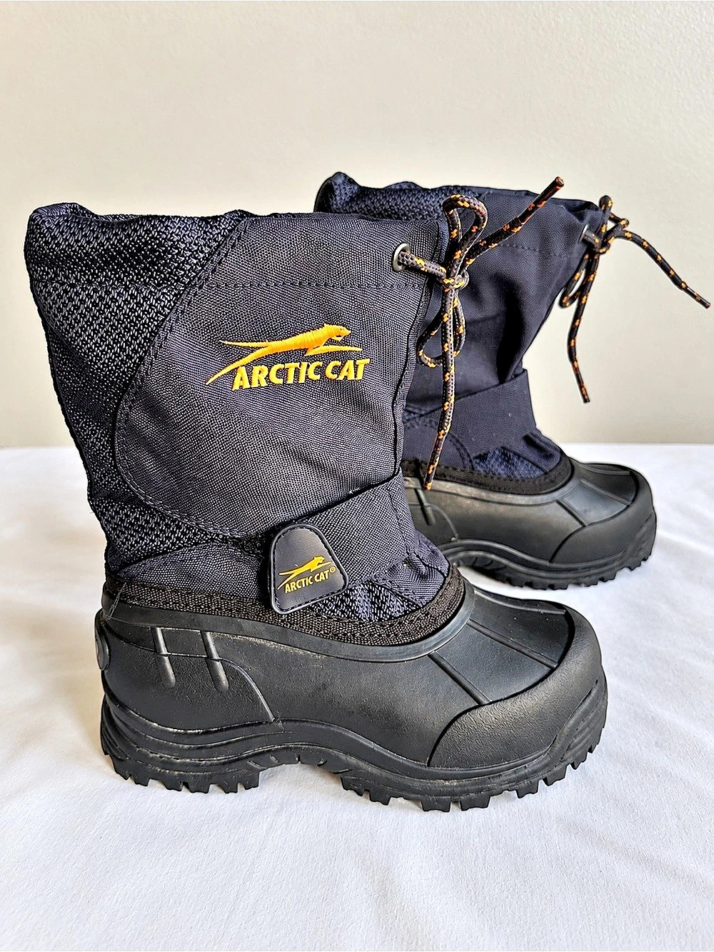 Arctic Cat snow Winter Boots Black and navy Kids Size 10